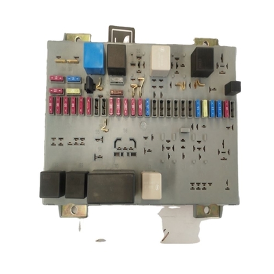 81.25444.6060 Relay de instrumentos electrónicos centrales para partes de camiones Shacman de HAOJUN