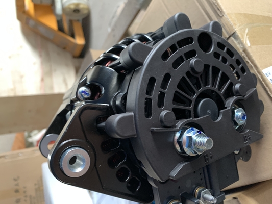 Generador alternador de 28V 120A para el autobús ZHONGTONG 3701-80-00527 AVi147E3001 5294335